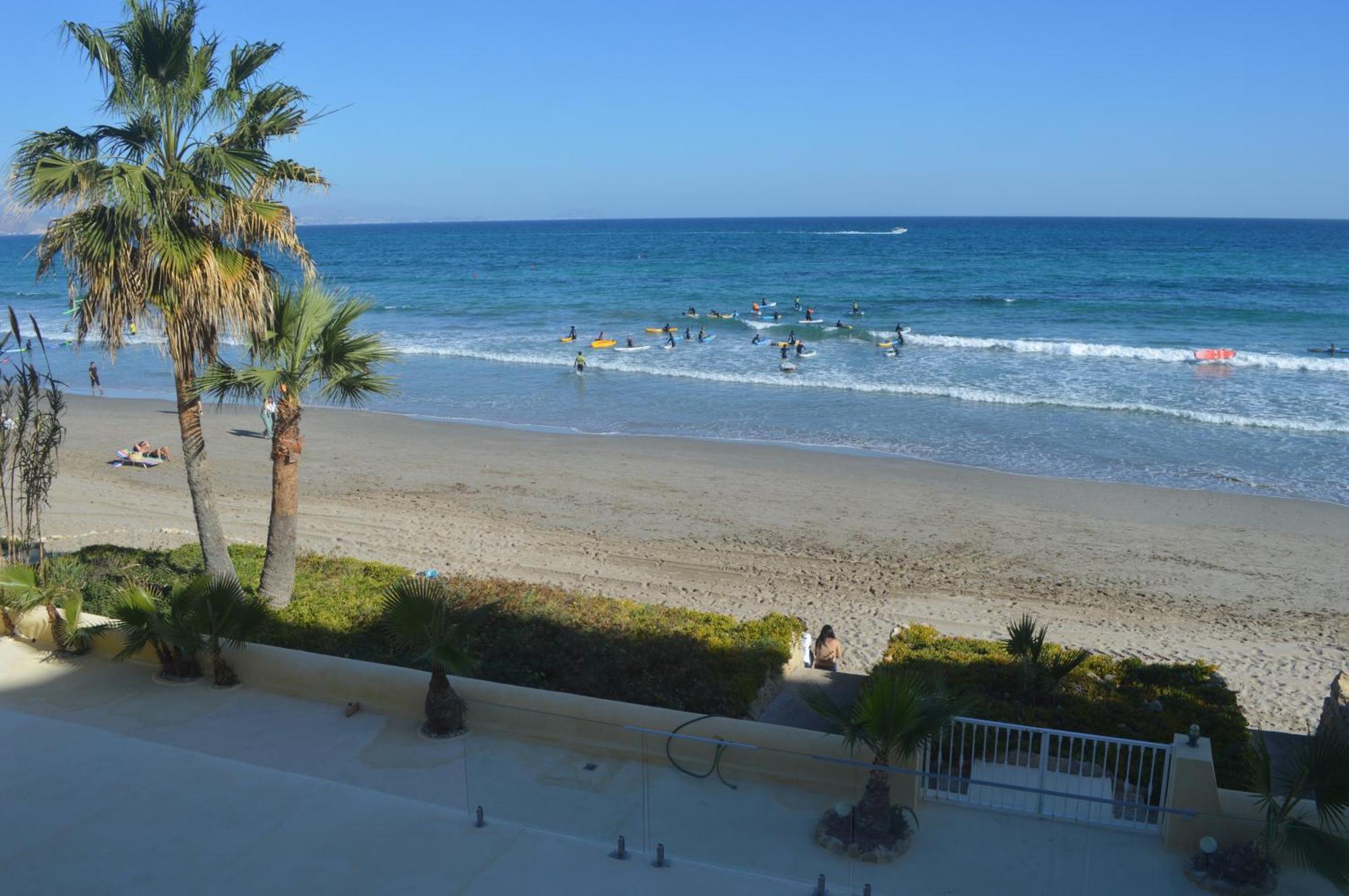 Espectacular Apartamento A Pie De Playa En Chalet Roquetes Alicante Bagian luar foto