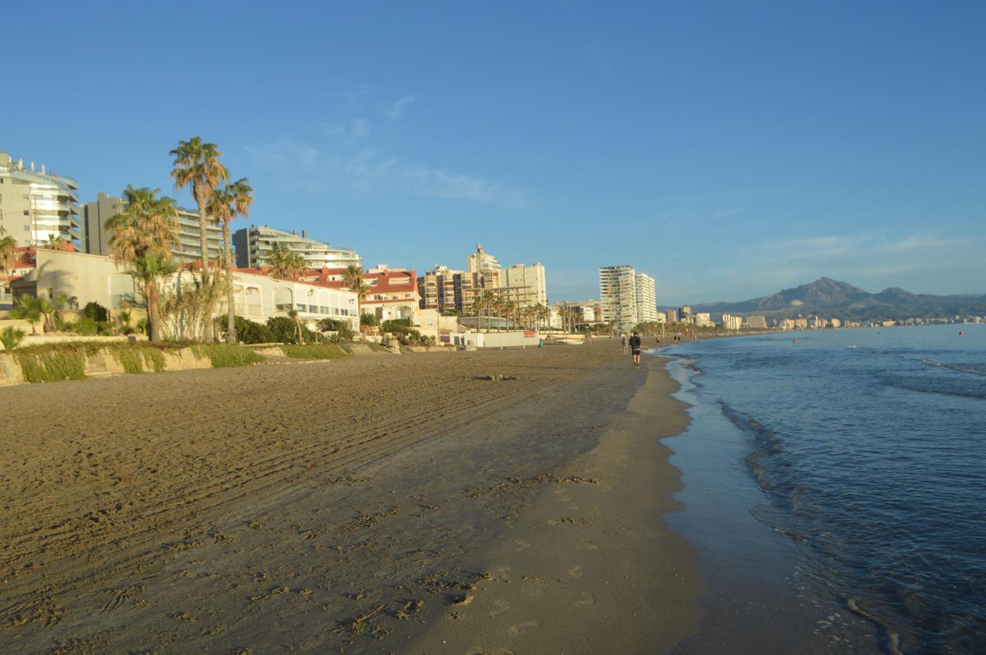 Espectacular Apartamento A Pie De Playa En Chalet Roquetes Alicante Bagian luar foto