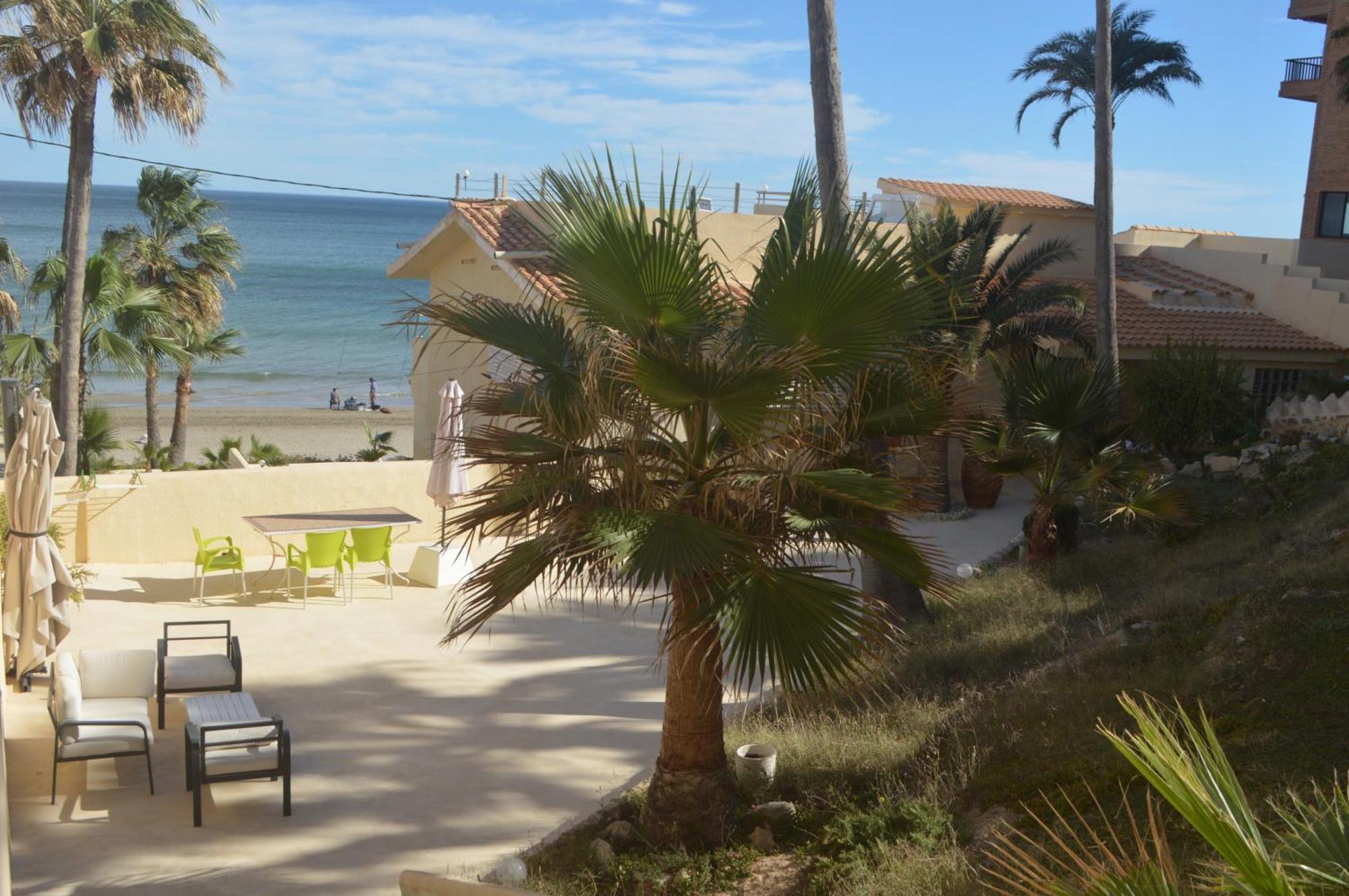 Espectacular Apartamento A Pie De Playa En Chalet Roquetes Alicante Bagian luar foto